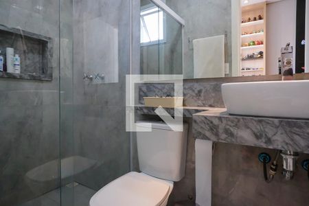 Casa à venda com 217m², 4 quartos e 4 vagasBanheiro da suíte 3