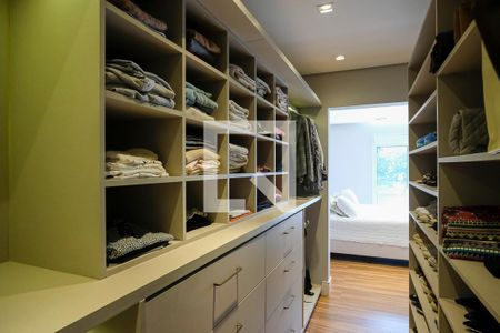 Casa à venda com 217m², 4 quartos e 4 vagasCloset da suíte 1