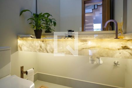 Casa à venda com 217m², 4 quartos e 4 vagasLavabo