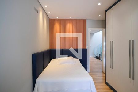 Casa à venda com 217m², 4 quartos e 4 vagasSuíte 2