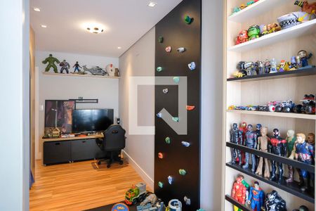 Casa à venda com 217m², 4 quartos e 4 vagasSuíte 3