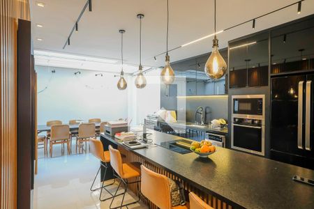 Casa à venda com 217m², 4 quartos e 4 vagasCozinha