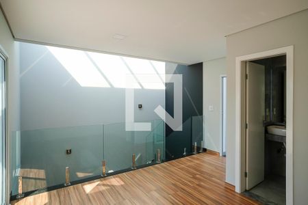 Casa à venda com 217m², 4 quartos e 4 vagasSuíte 4