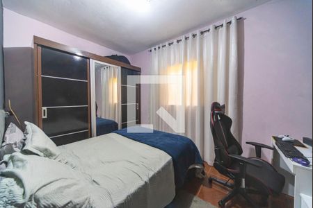 Casa à venda com 170m², 3 quartos e 2 vagas Casa à venda com 170m², 3 quartos e 2 vagasQuarto 2