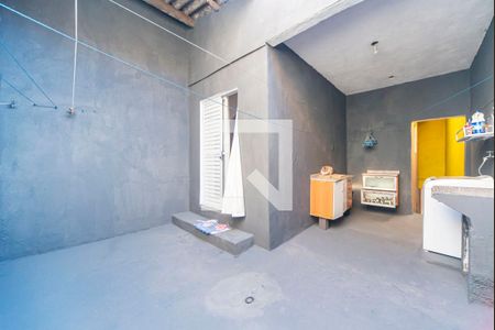 Casa à venda com 170m², 3 quartos e 2 vagas Casa à venda com 170m², 3 quartos e 2 vagasVaranda do Quarto 3