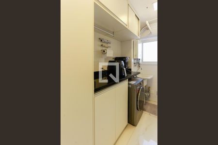 Apartamento à venda com 140m², 3 quartos e 2 vagas Apartamento à venda com 140m², 3 quartos e 2 vagaslavanderia