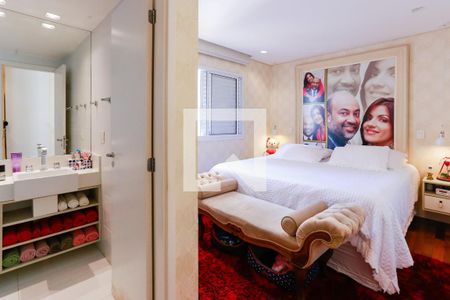 Apartamento à venda com 140m², 3 quartos e 2 vagas Apartamento à venda com 140m², 3 quartos e 2 vagassuíte