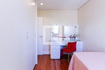 Apartamento à venda com 140m², 3 quartos e 2 vagas Apartamento à venda com 140m², 3 quartos e 2 vagasquarto2