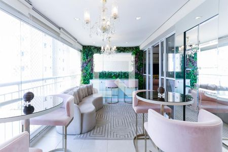 Apartamento à venda com 140m², 3 quartos e 2 vagas Apartamento à venda com 140m², 3 quartos e 2 vagassacada