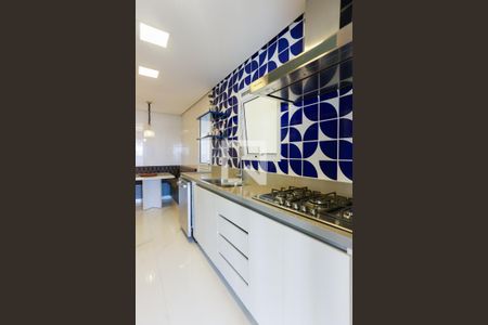 Apartamento à venda com 140m², 3 quartos e 2 vagas Apartamento à venda com 140m², 3 quartos e 2 vagascozinha