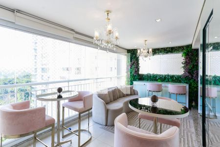 Apartamento à venda com 140m², 3 quartos e 2 vagas Apartamento à venda com 140m², 3 quartos e 2 vagassacada