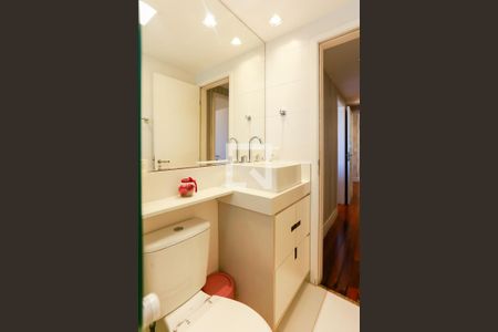 Apartamento à venda com 140m², 3 quartos e 2 vagas Apartamento à venda com 140m², 3 quartos e 2 vagasbanheiro