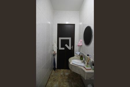 Casa à venda com 202m², 3 quartos e 2 vagasBanheiro Social 2