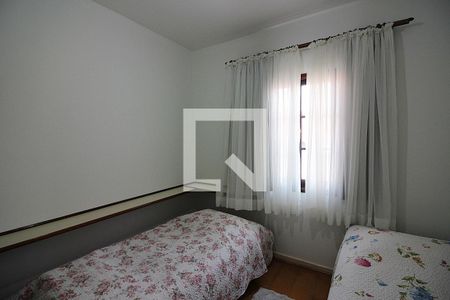 Casa à venda com 202m², 3 quartos e 2 vagasQuarto 2