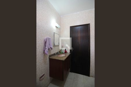 Casa à venda com 202m², 3 quartos e 2 vagasBanheiro Social 1