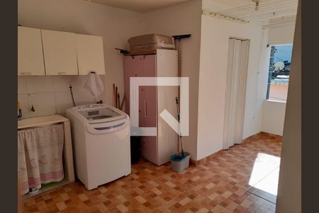 Casa à venda com 205m², 2 quartos e 2 vagas