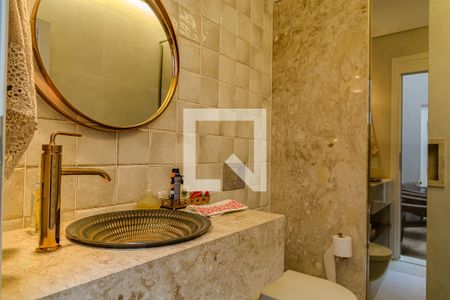 Casa à venda com 200m², 2 quartos e 2 vagas Casa à venda com 200m², 2 quartos e 2 vagasLavabo