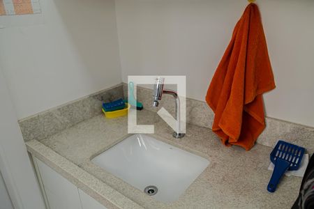 Casa à venda com 200m², 2 quartos e 2 vagas Casa à venda com 200m², 2 quartos e 2 vagasSuíte do piso superior