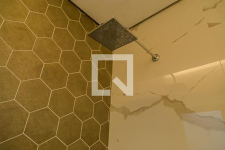 Casa à venda com 200m², 2 quartos e 2 vagas Casa à venda com 200m², 2 quartos e 2 vagasBanheiro da Suíte - Chuveiro