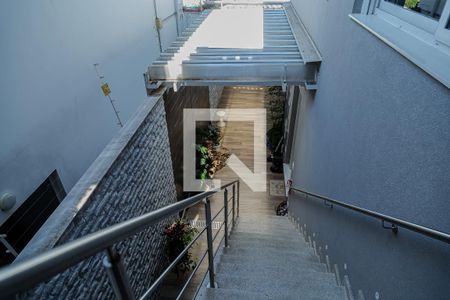 Casa à venda com 200m², 2 quartos e 2 vagas Casa à venda com 200m², 2 quartos e 2 vagasCorredor