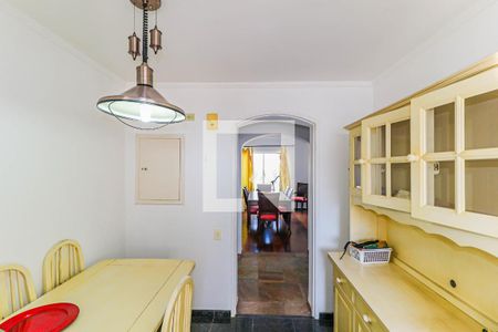 Apartamento para alugar com 416m², 4 quartos e 3 vagas Apartamento para alugar com 416m², 4 quartos e 3 vagasCopa