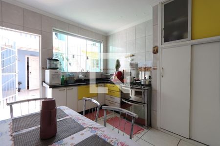 Casa à venda com 130m², 3 quartos e 4 vagasCozinha