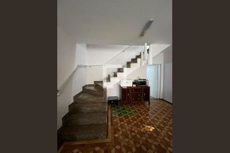 Casa à venda com 192m², 3 quartos e 3 vagas