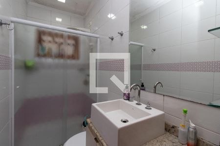 Casa à venda com 500m², 3 quartos e 2 vagasBanheiro da Suíte 1