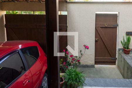 Casa de condomínio à venda com 140m², 3 quartos e 1 vagaGaragem