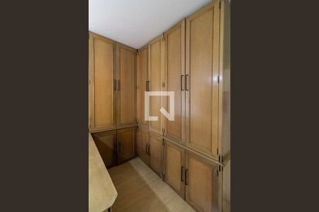 Casa à venda com 241m², 4 quartos e 5 vagasQuarto 1