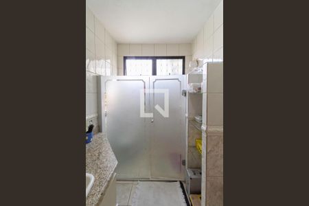 Casa à venda com 241m², 4 quartos e 5 vagasBanheiro social