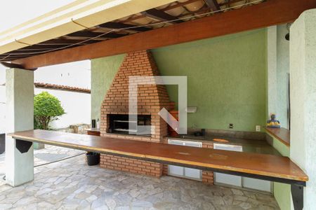 Casa à venda com 241m², 4 quartos e 5 vagasChurrasqueira