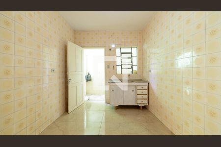 Casa à venda com 90m², 2 quartos e 1 vaga