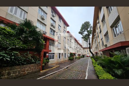 Apartamento para alugar com 50m², 2 quartos e 1 vaga Apartamento para alugar com 50m², 2 quartos e 1 vagaFachada