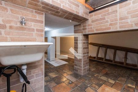 Casa à venda com 285m², 5 quartos e 3 vagas