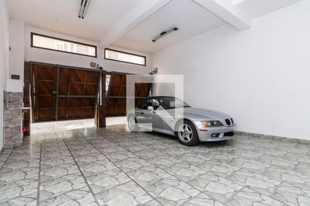 Casa à venda com 285m², 5 quartos e 3 vagas