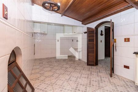 Casa à venda com 285m², 5 quartos e 3 vagas