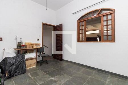 Casa à venda com 285m², 5 quartos e 3 vagas