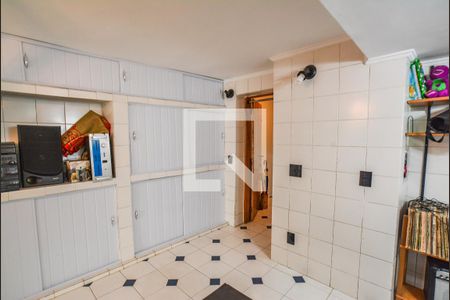 Casa à venda com 214m², 2 quartos e 1 vagaQuarto de Serviço