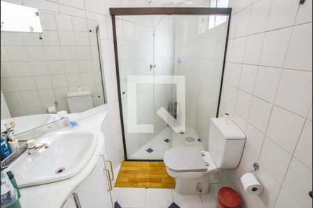 Casa à venda com 214m², 2 quartos e 1 vagaBanheiro da Suíte 2