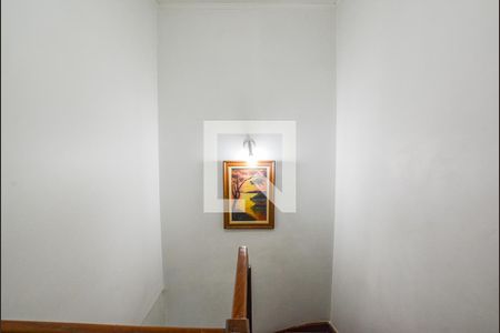 Casa à venda com 214m², 2 quartos e 1 vagaEscada