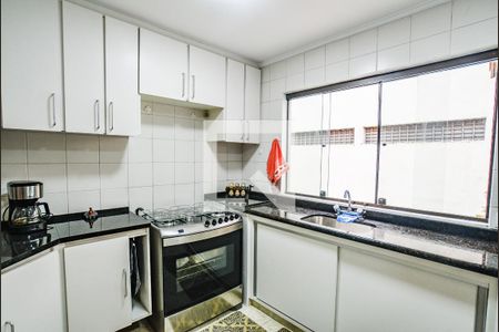 Casa à venda com 214m², 2 quartos e 1 vagaCozinha