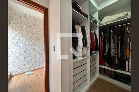 Casa à venda com 212m², 3 quartos e 5 vagasCloset da suíte 3