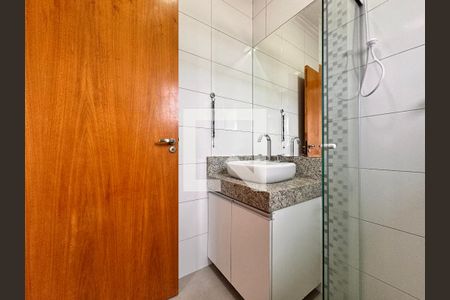 Casa à venda com 212m², 3 quartos e 5 vagasBanheiro da Suíte 2