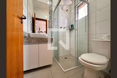 Casa à venda com 212m², 3 quartos e 5 vagasBanheiro da Suíte 2