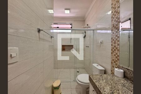 Casa à venda com 212m², 3 quartos e 5 vagasBanheiro da Suíte 3