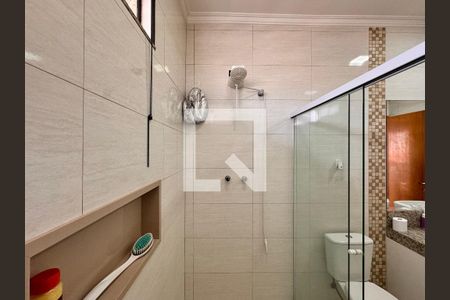 Casa à venda com 212m², 3 quartos e 5 vagasBanheiro da Suíte 3