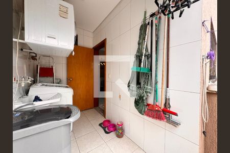 Casa à venda com 212m², 3 quartos e 5 vagasLavanderia