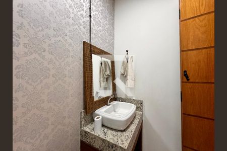 Casa à venda com 212m², 3 quartos e 5 vagasLavabo