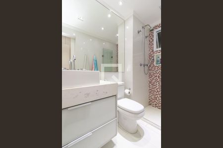 Apartamento à venda com 130m², 3 quartos e 3 vagasBanheiro da Suíte 2